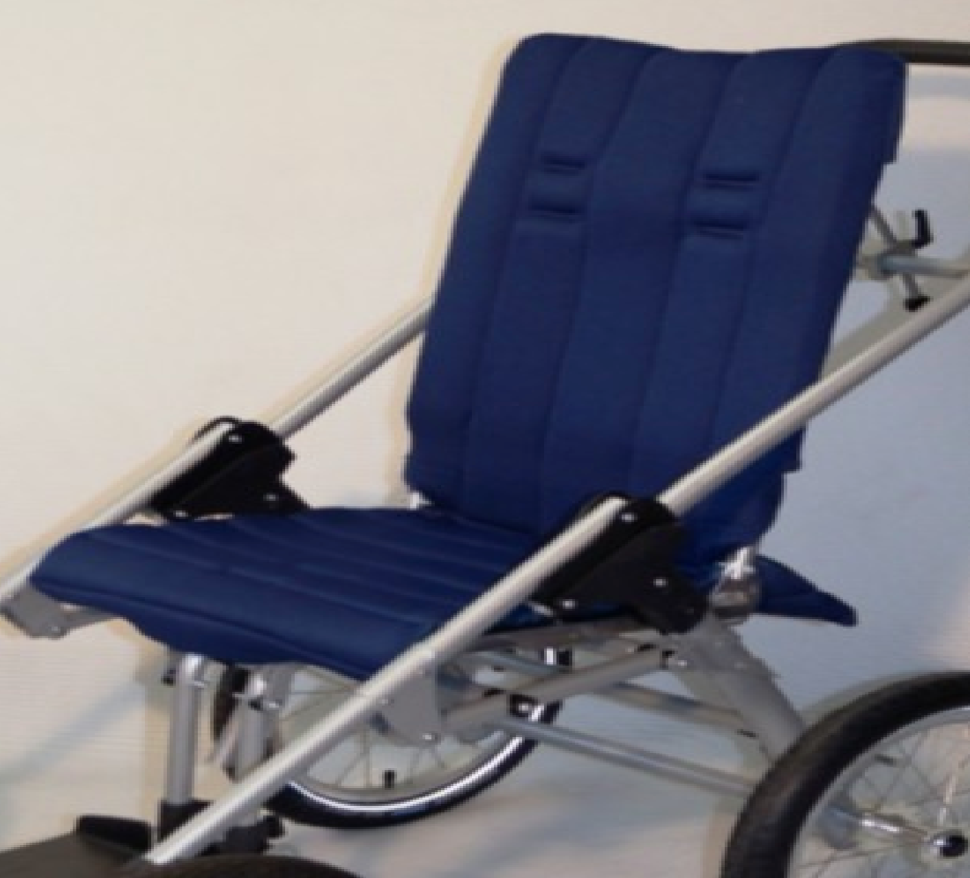 Fester Sitz für den Multiroller Rehabuggy